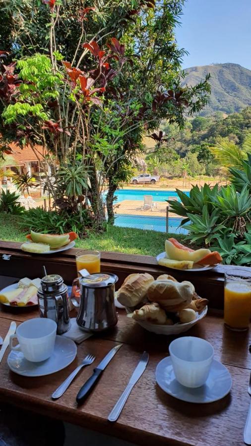 Pousada Amanhecer Na Mantiqueira Hotel Águas de Lindóia Ruang foto